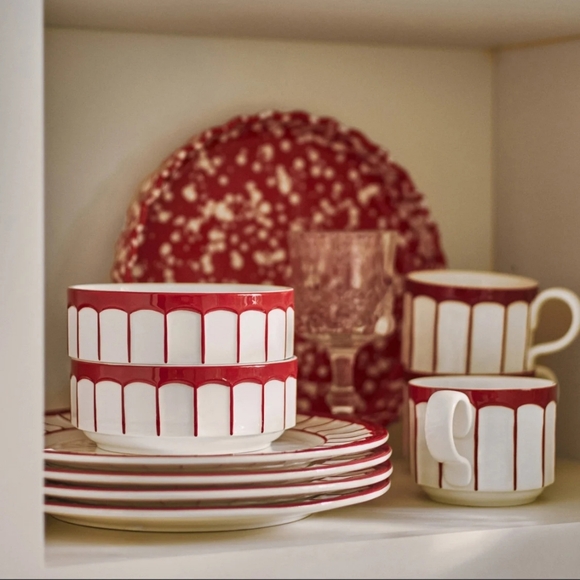 Anthropologie Latte Stoneware Mug: Boulevard Edition in Red and White Glaze, NWT - Picture 3 of 5